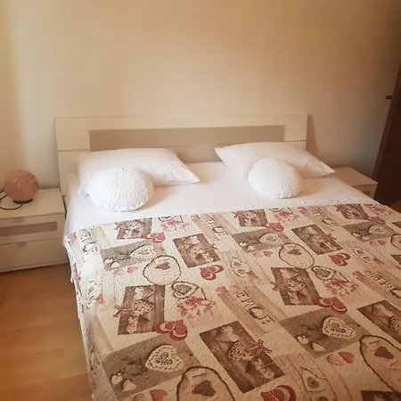 Apartman Tribunj Mate Jareb